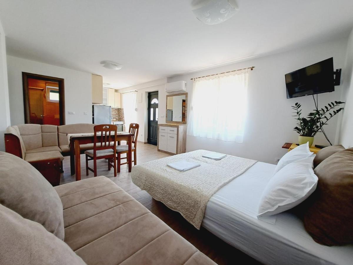 Apartments Blazevic Herceg Novi Esterno foto