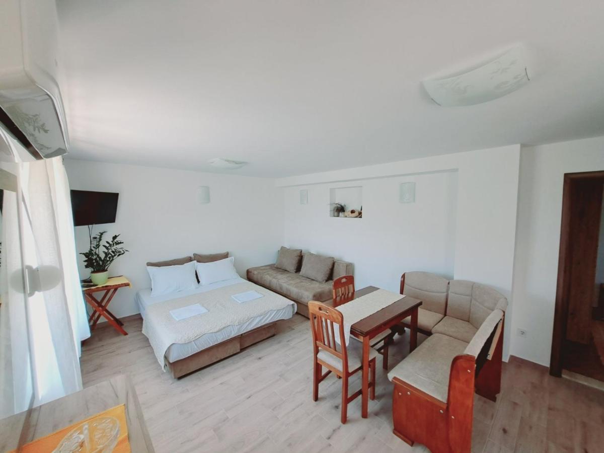 Apartments Blazevic Herceg Novi Esterno foto