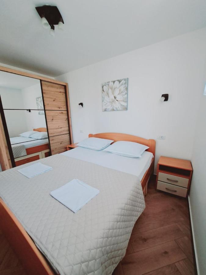Apartments Blazevic Herceg Novi Esterno foto